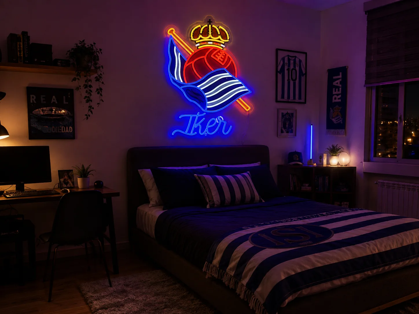 Neón personalizado con un escudo de fútbol y el nombre Iker sobre la cama de un dormitorio juvenil
